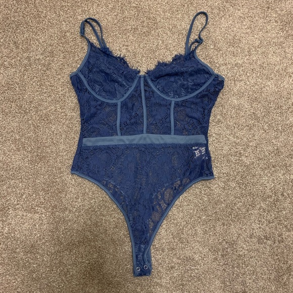Blue Lace Bodysuit - Picture 5 of 8